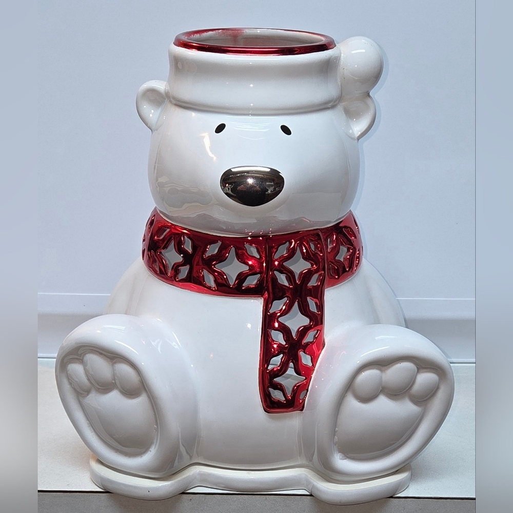 Bath & Body Works Polar Bear Winter Holiday Christmas 3 Wick Holder Luminary
